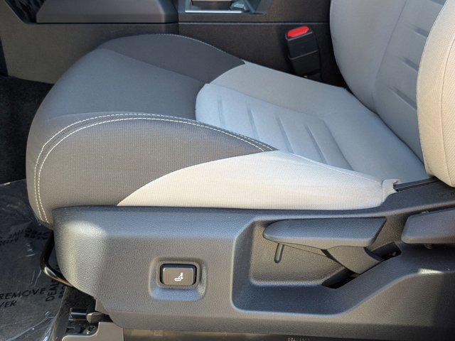 Photo of 2024 Ice Cap [White] Toyota Tacoma