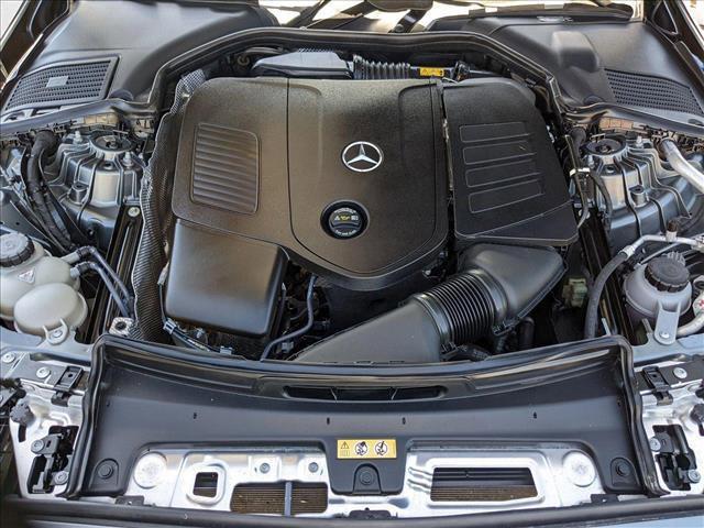 Photo of 2022 Selenite Gray Metall Mercedes-Benz C-Class