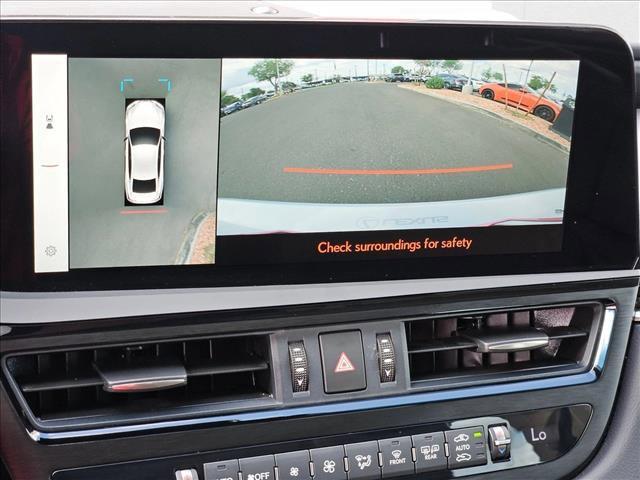 Photo of 2025 Eminent White Pearl Lexus ES 300h