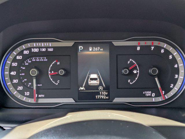 Photo of 2024 White Pearl Hyundai TUCSON