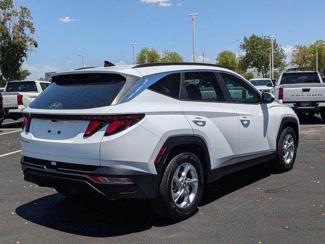 Photo of 2024 White Pearl Hyundai TUCSON