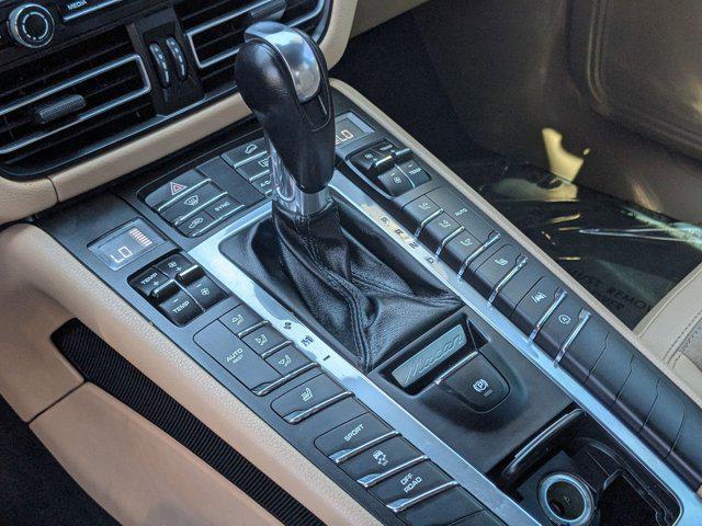 Photo of 2019 Carrara White Metallic Porsche Macan