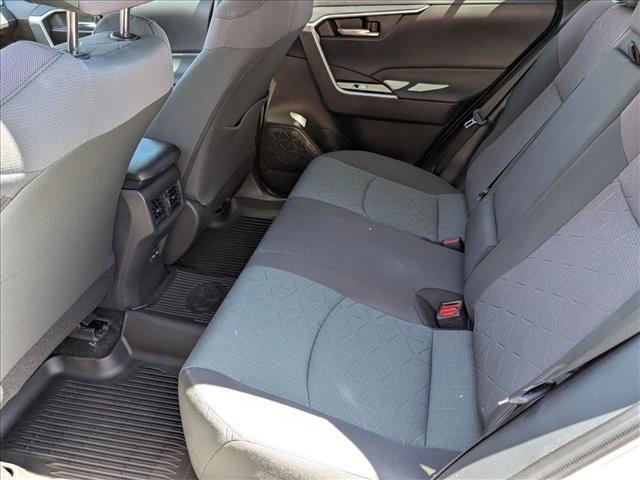 Photo of 2025 Ice Cap Toyota RAV4