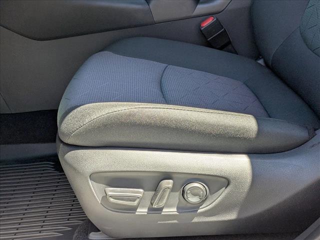 Photo of 2025 Ice Cap Toyota RAV4