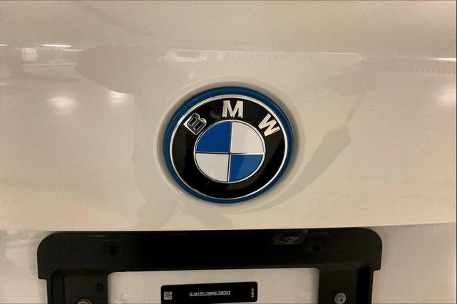 Photo of 2024 WHITE BMW X5 PHEV
