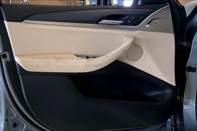 Photo of 2024 Gray BMW X3
