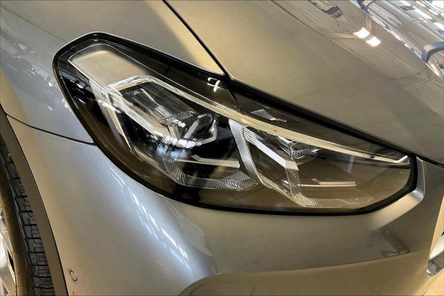 Photo of 2024 Gray BMW X3