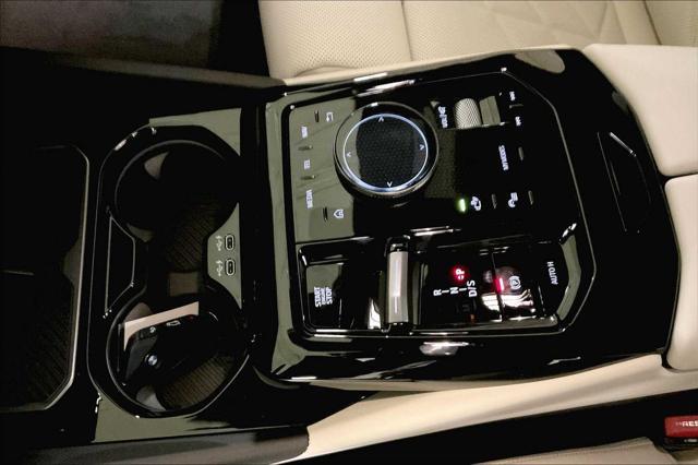 Photo of 2025 White BMW 530