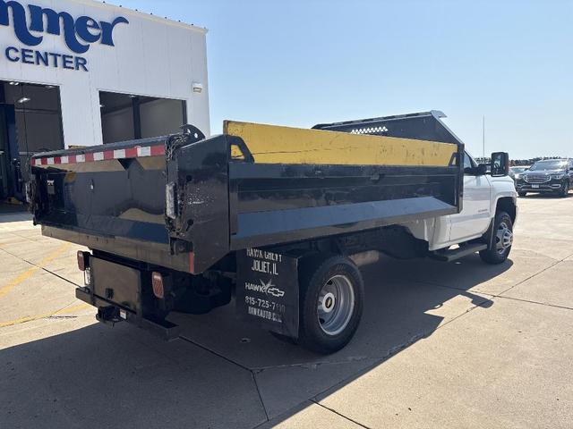Photo of 2016 Summit White Chevrolet Silverado 3500