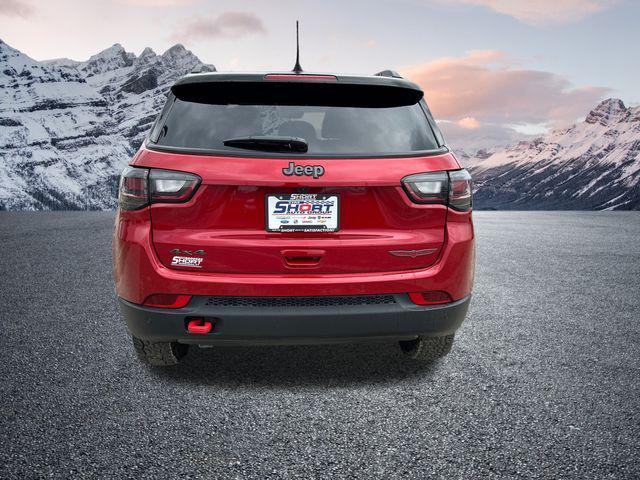 Photo of 2025 Red Hot Pearlcoat Jeep Compass