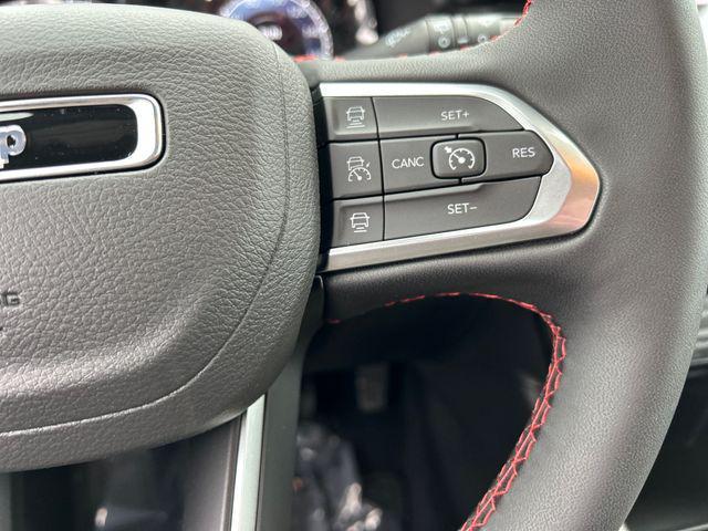 Photo of 2025 Red Hot Pearlcoat Jeep Compass