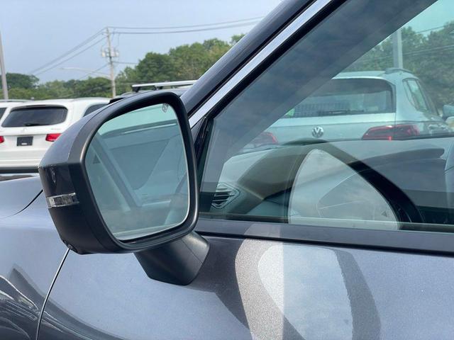 Photo of 2021 Gun Metallic Nissan Rogue