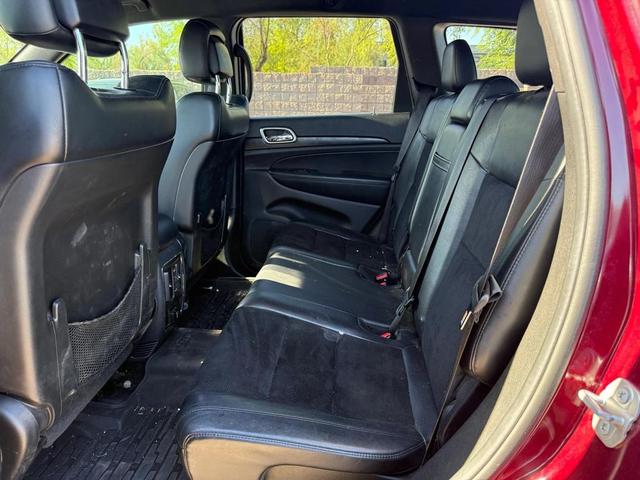 Photo of 2018 Velvet Red Pearlcoat Jeep Grand Cherokee