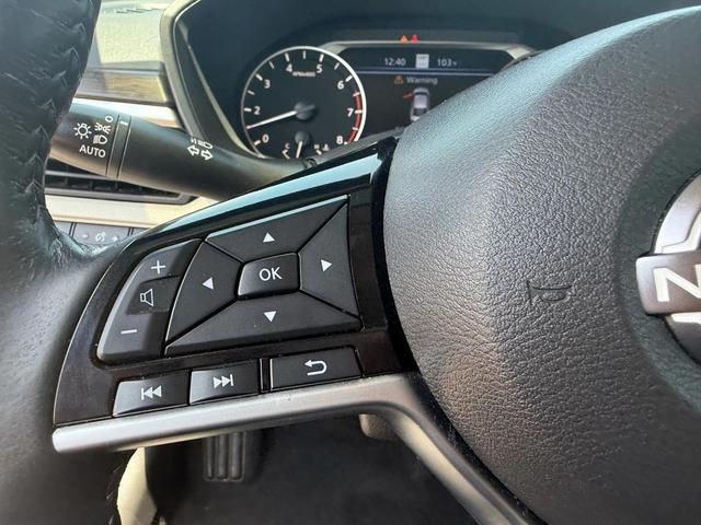 Photo of 2023 Super Black Nissan Altima