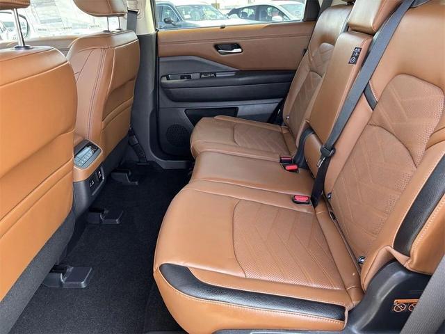 Photo of 2025 XEX 2T Gray Black Nissan Pathfinder