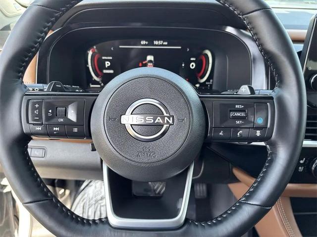Photo of 2025 XEX 2T Gray Black Nissan Pathfinder