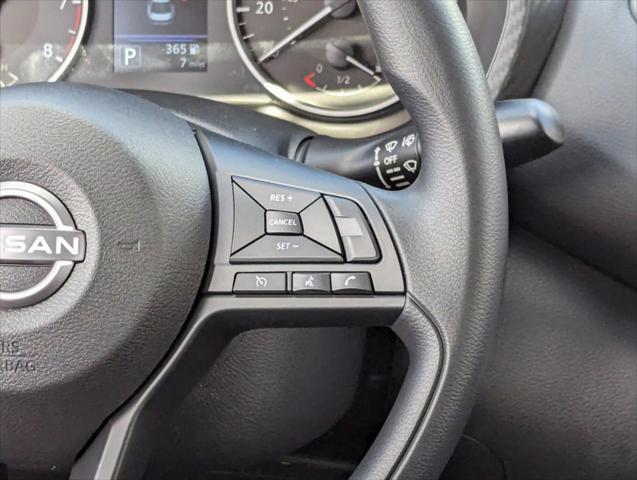 Photo of 2025 KH3 Super Blac Nissan Sentra