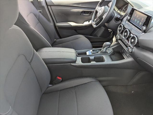 Photo of 2025 KH3 Super Blac Nissan Sentra