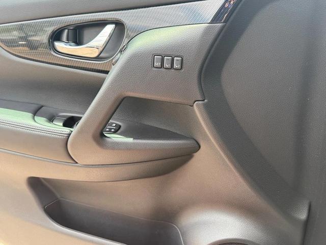 Photo of 2020 Gun Metallic Nissan Rogue