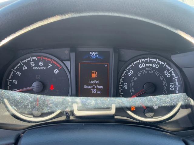 Photo of 2020 Super White Toyota Tacoma