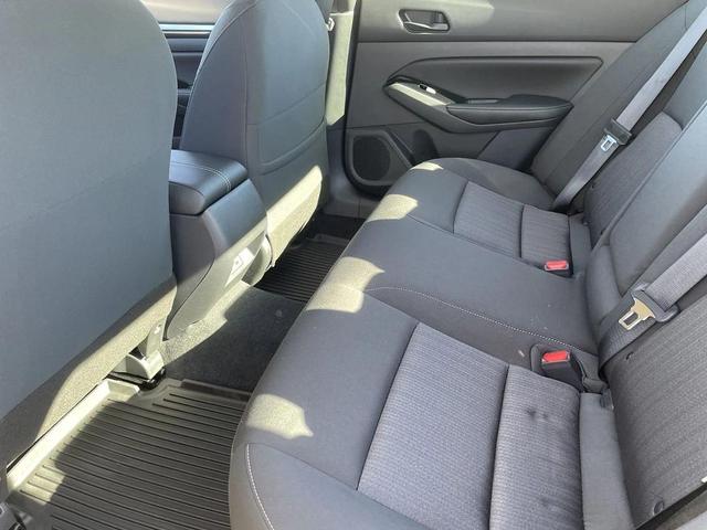 Photo of 2025 Pearl White Tricoat Nissan Altima