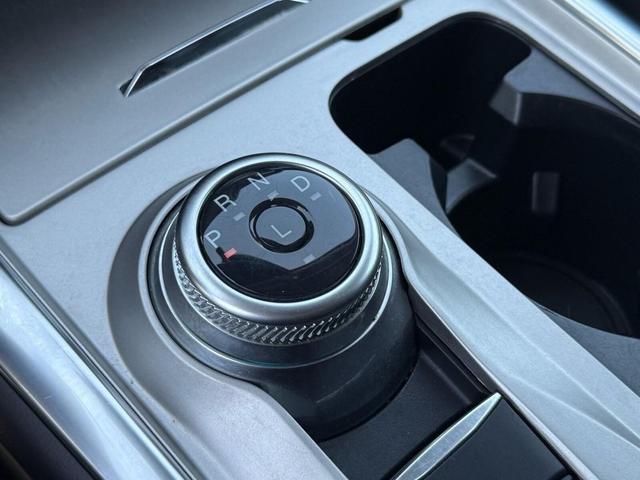 Photo of 2024 Iconic Silver Ford Explorer