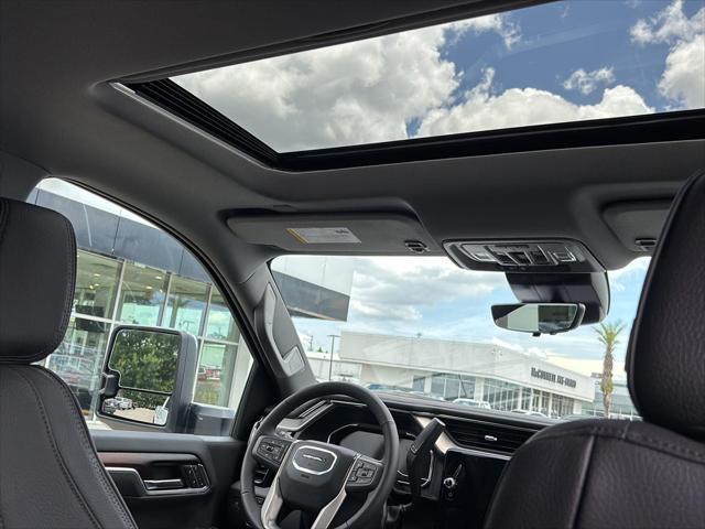 Photo of 2025 Summit White GMC Sierra 2500