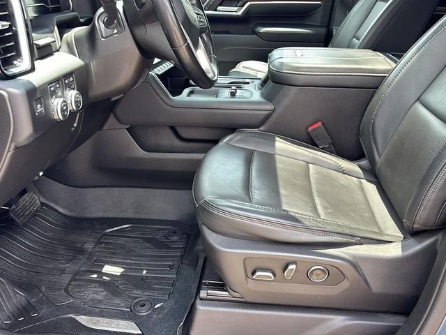 Photo of 2024 Downpour Metallic GMC Sierra 2500