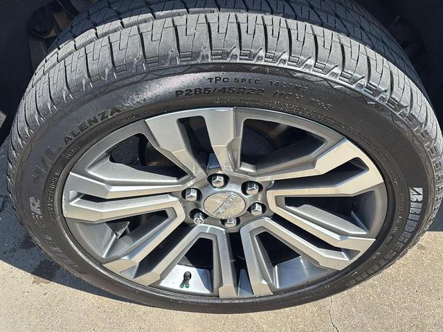 Photo of 2019 White Frost Tricoat GMC Yukon
