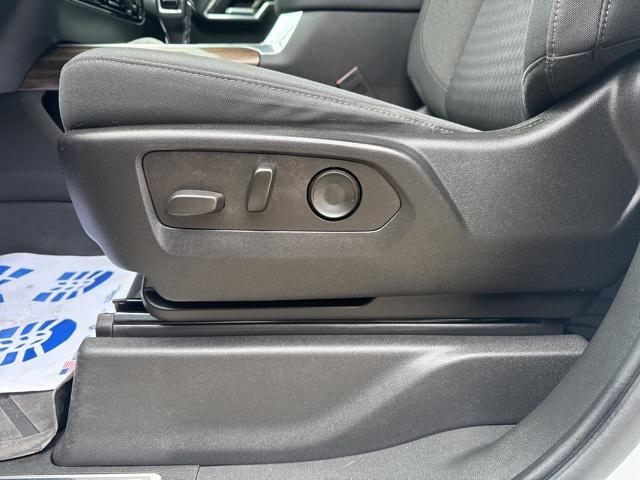 Photo of 2022 Summit White Chevrolet Silverado 1500