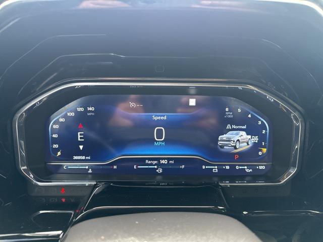 Photo of 2022 Summit White Chevrolet Silverado 1500