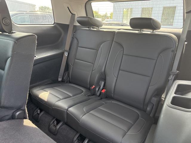 Photo of 2017 Iridium Metallic GMC Acadia