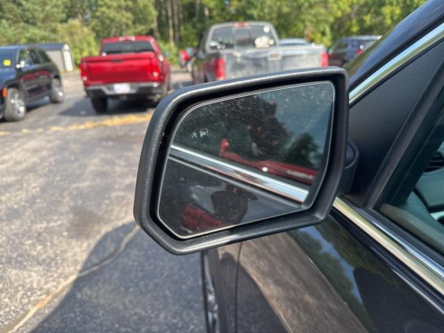 Photo of 2017 Iridium Metallic GMC Acadia