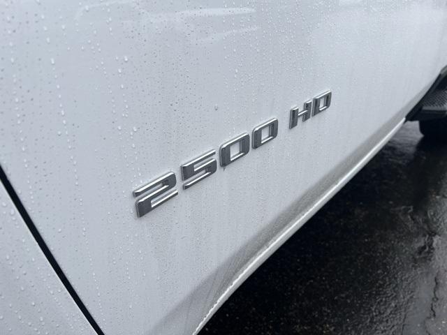 Photo of 2025 Summit White Chevrolet Silverado 2500