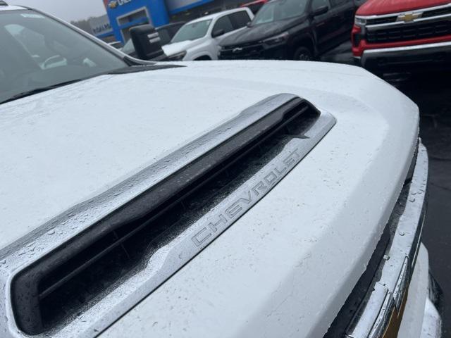 Photo of 2025 Summit White Chevrolet Silverado 2500