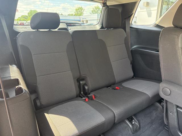 Photo of 2021 Satin Steel Metallic Chevrolet Traverse