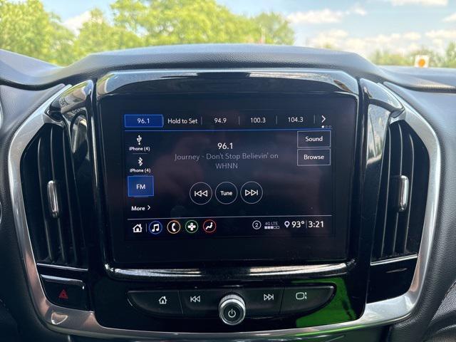 Photo of 2021 Satin Steel Metallic Chevrolet Traverse