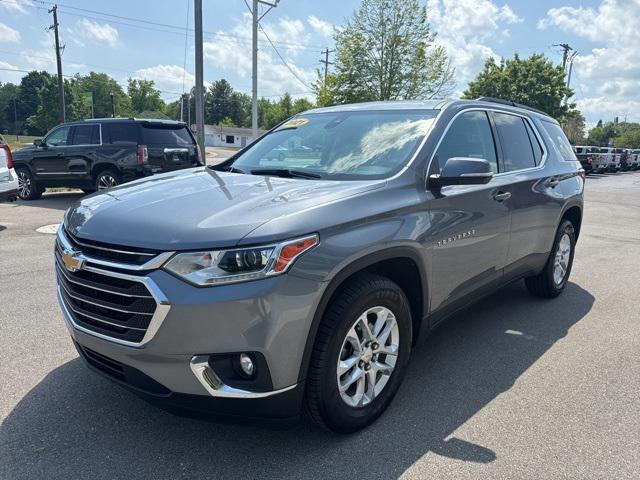 Photo of 2021 Satin Steel Metallic Chevrolet Traverse