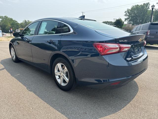 Photo of 2022 Northsky Blue Metallic Chevrolet Malibu