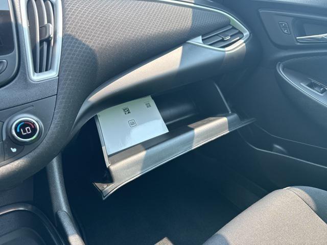 Photo of 2022 Northsky Blue Metallic Chevrolet Malibu