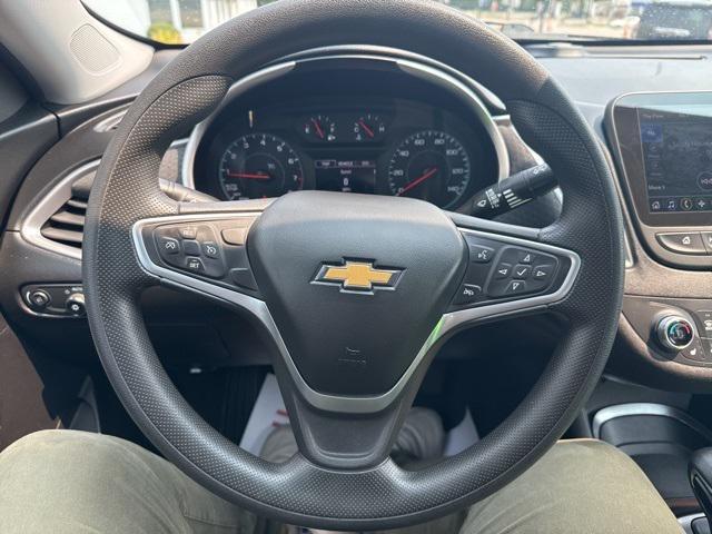 Photo of 2022 Northsky Blue Metallic Chevrolet Malibu