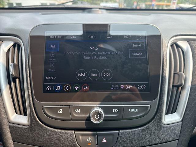 Photo of 2022 Northsky Blue Metallic Chevrolet Malibu