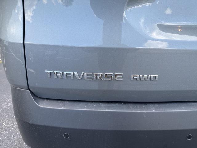 Photo of 2023 Sterling Gray Metallic Chevrolet Traverse