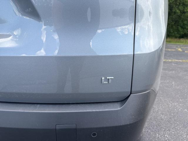 Photo of 2023 Sterling Gray Metallic Chevrolet Traverse