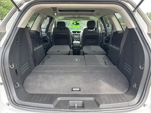Photo of 2017 Summit White Chevrolet Traverse