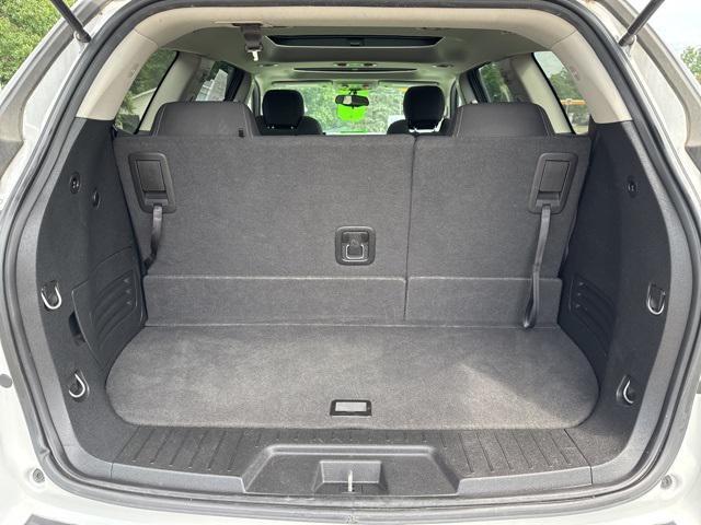Photo of 2017 Summit White Chevrolet Traverse