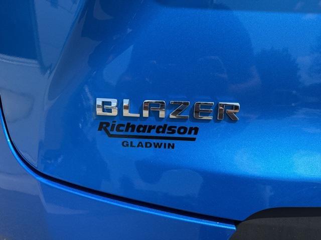 Photo of 2025 Riptide Blue Metallic Chevrolet Blazer