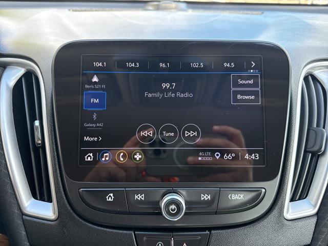 Photo of 2021 Shadow Gray Metallic Chevrolet Malibu