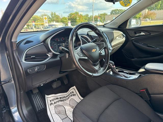 Photo of 2021 Shadow Gray Metallic Chevrolet Malibu