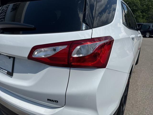 Photo of 2019 Summit White Chevrolet Equinox